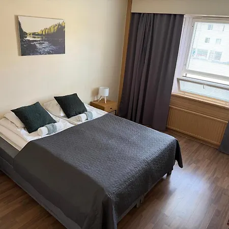 Hotelli Svalvik 3*